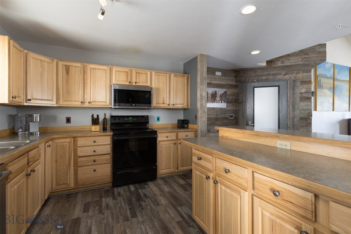 Deer Run Condos - Residential