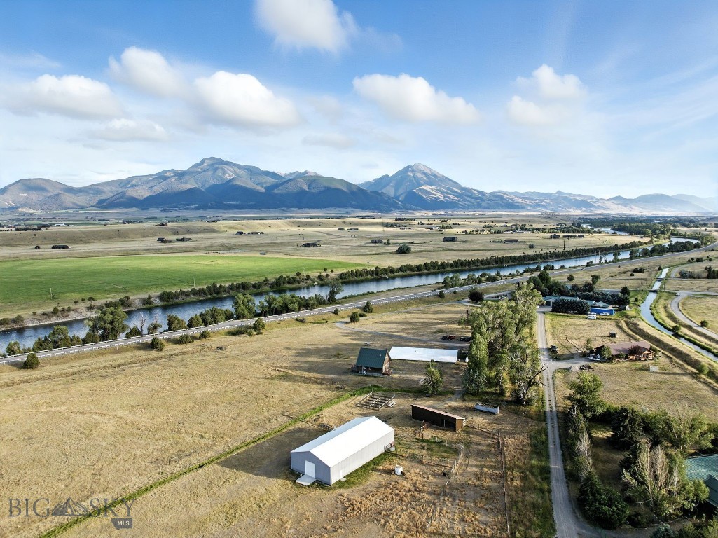 Yellowstone Gateway Estates - Residential