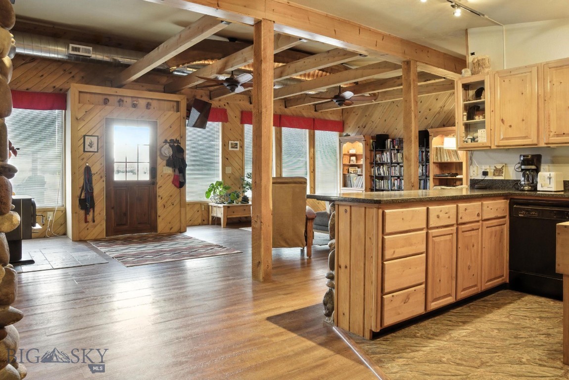 Yellowstone Gateway Estates - Residential