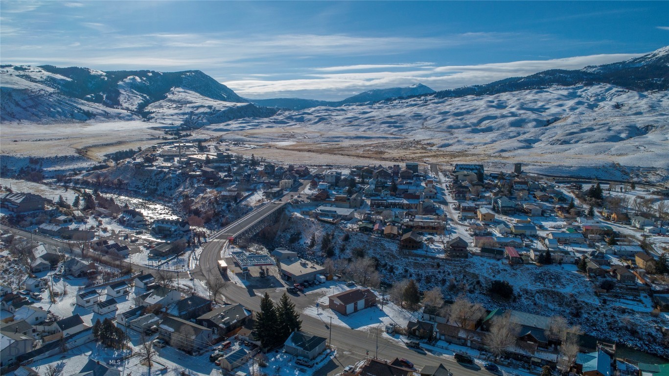 Gardiner View Estates - Residential