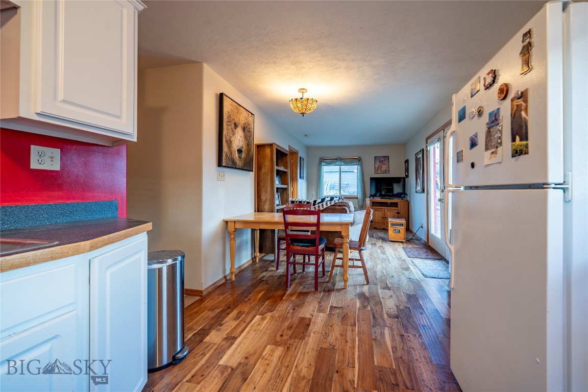 Gardiner View Estates - Residential