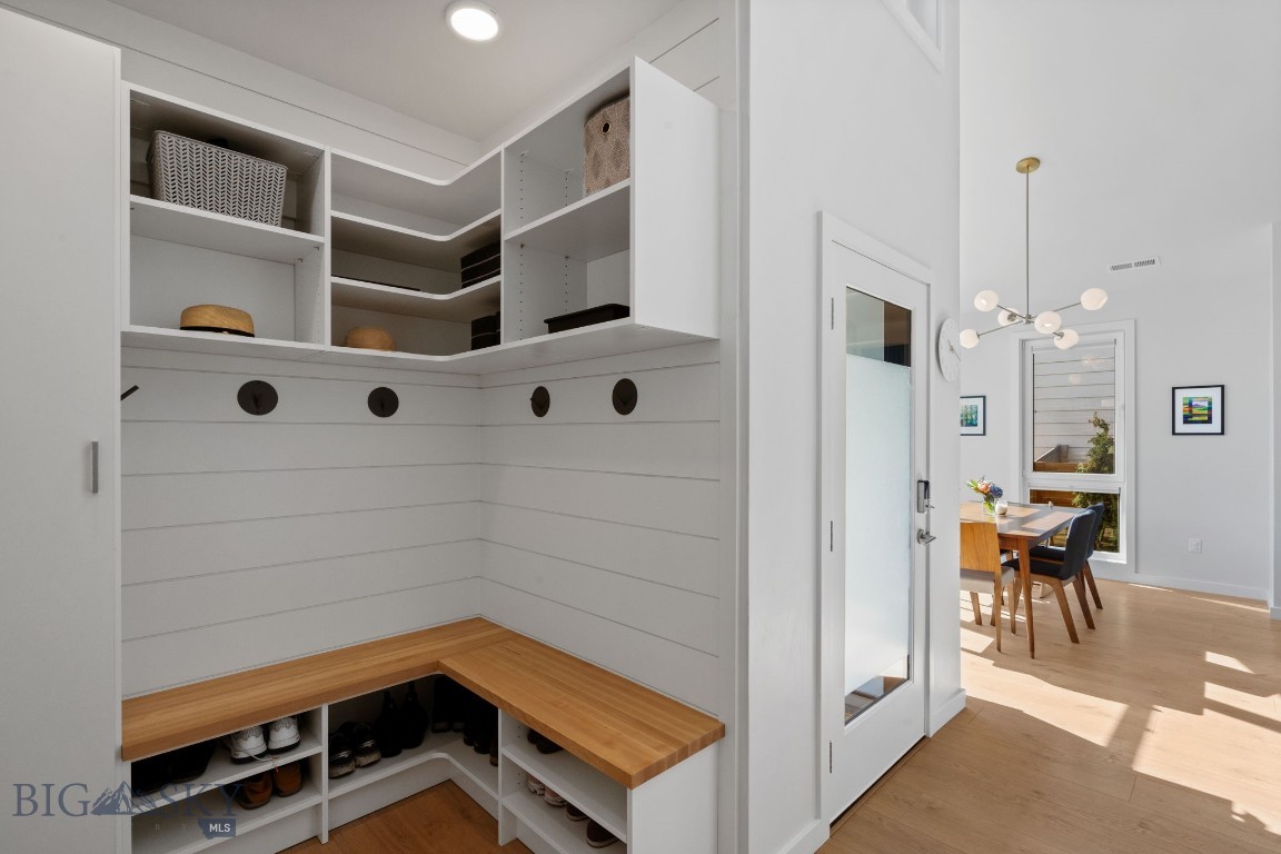 Bozeman, Montana 59718, United States, 3 Bedrooms Bedrooms, ,3 BathroomsBathrooms,Residential,Contingent,128215