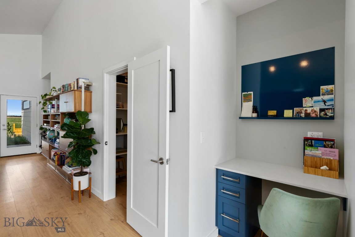 Bozeman, Montana 59718, United States, 3 Bedrooms Bedrooms, ,3 BathroomsBathrooms,Residential,Contingent,128215