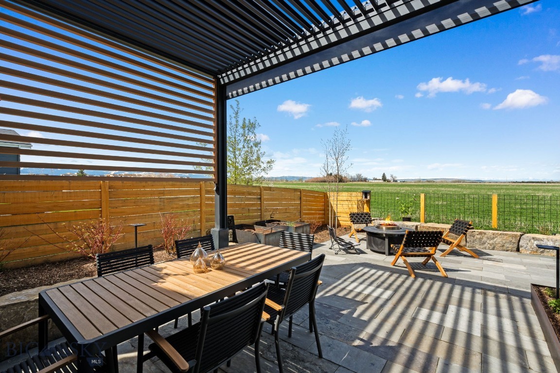 Bozeman, Montana 59718, United States, 3 Bedrooms Bedrooms, ,3 BathroomsBathrooms,Residential,Contingent,128215