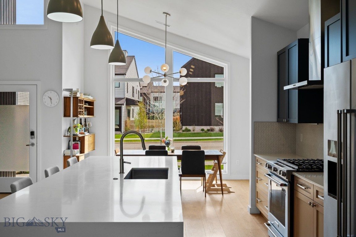 Bozeman, Montana 59718, United States, 3 Bedrooms Bedrooms, ,3 BathroomsBathrooms,Residential,Contingent,128215