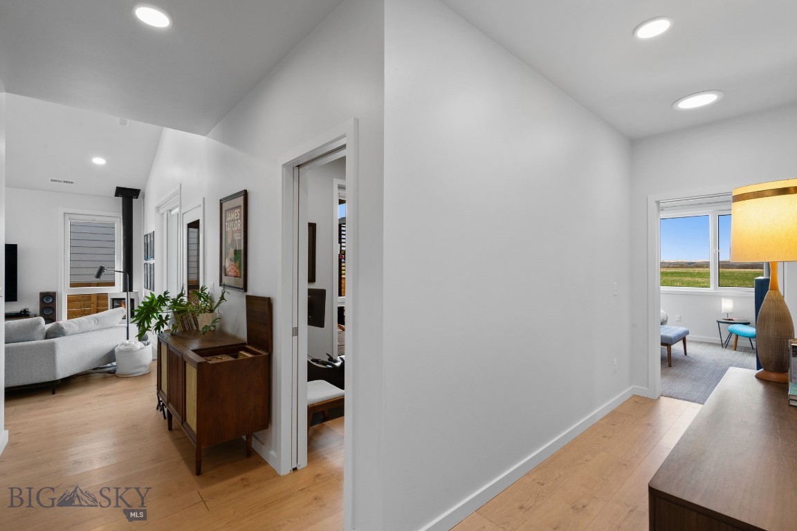 Bozeman, Montana 59718, United States, 3 Bedrooms Bedrooms, ,3 BathroomsBathrooms,Residential,Contingent,128215