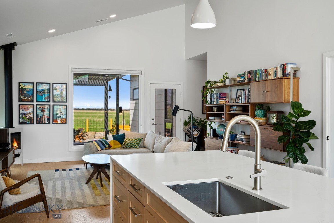 Bozeman, Montana 59718, United States, 3 Bedrooms Bedrooms, ,3 BathroomsBathrooms,Residential,Contingent,128215