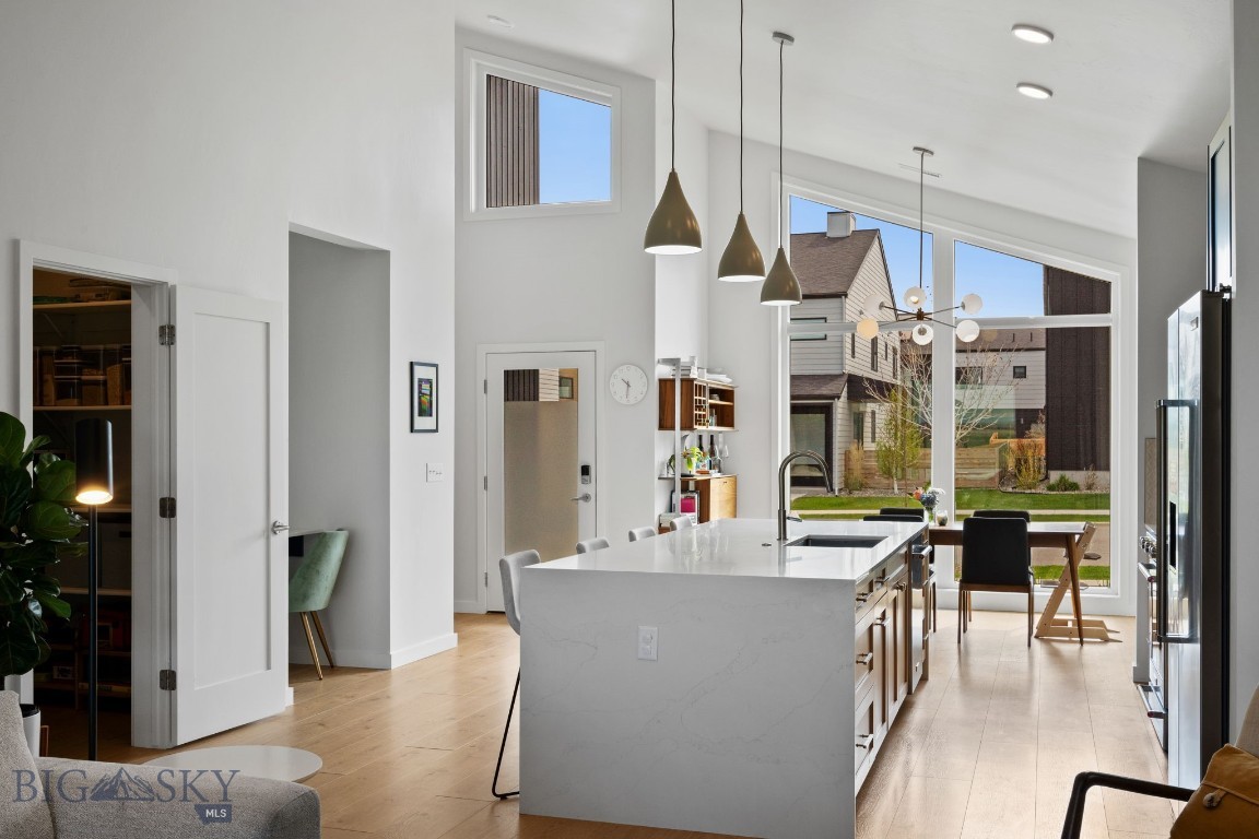 Bozeman, Montana 59718, United States, 3 Bedrooms Bedrooms, ,3 BathroomsBathrooms,Residential,Contingent,128215