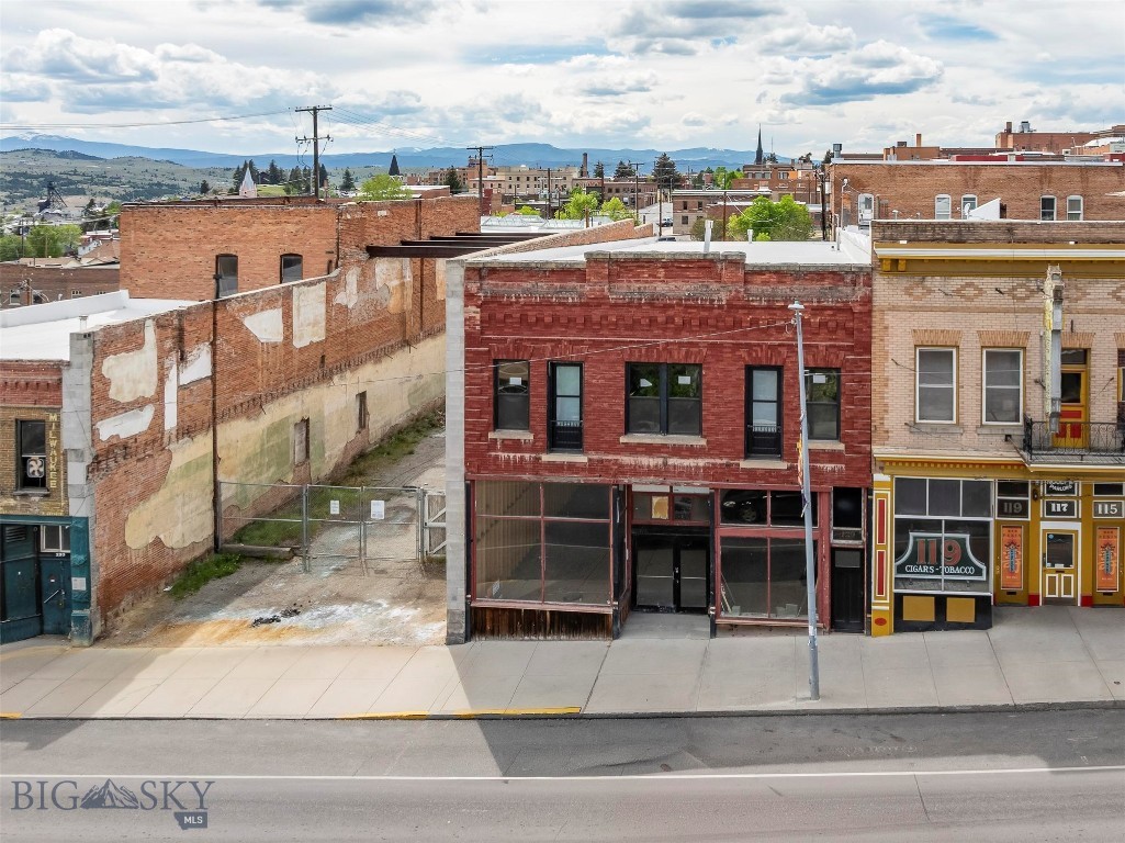 125 S Main