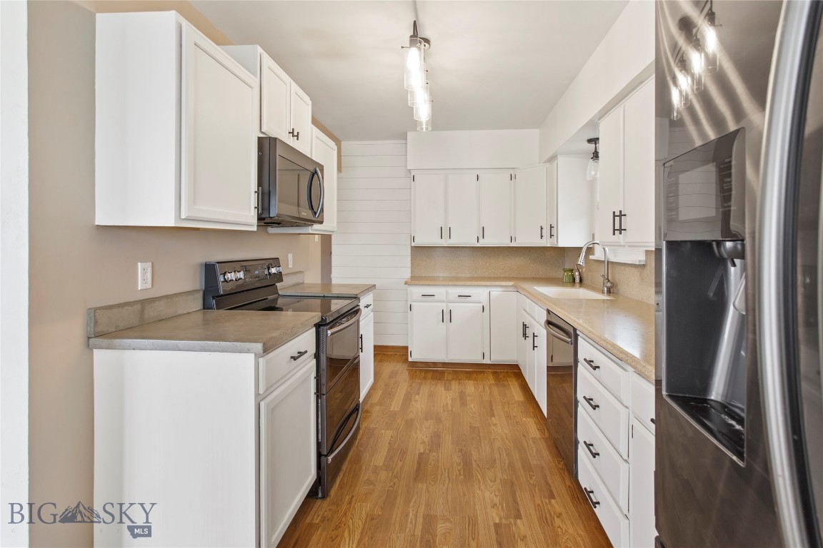 Butte, Montana 59701, United States, 4 Bedrooms Bedrooms, ,2 BathroomsBathrooms,Residential,Contingent,29898