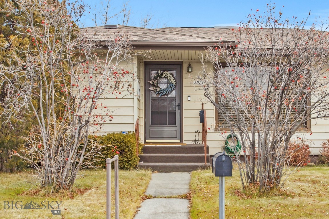 Butte, Montana 59701, United States, 4 Bedrooms Bedrooms, ,2 BathroomsBathrooms,Residential,Contingent,29898