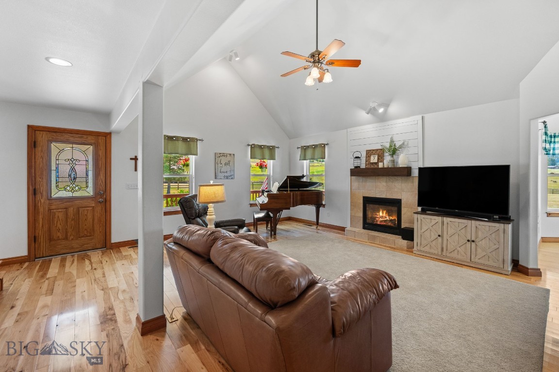 17 Berehaven Lane