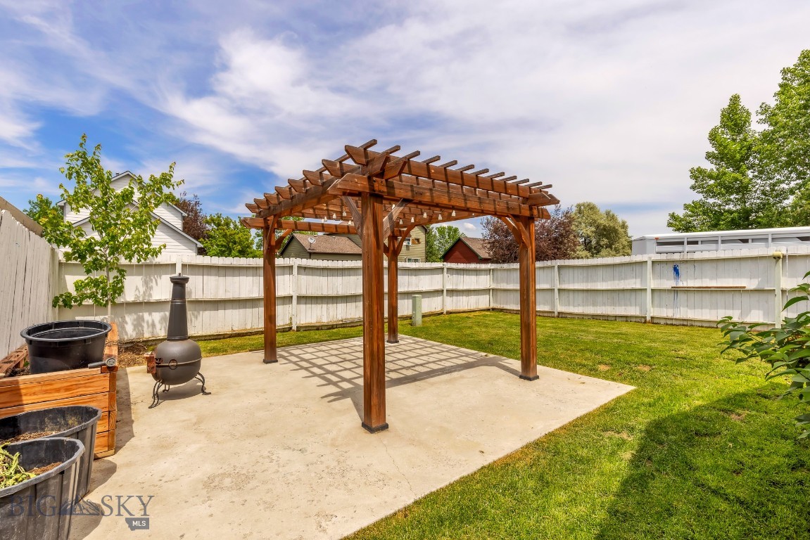 River Rock and Royal Village - Residential