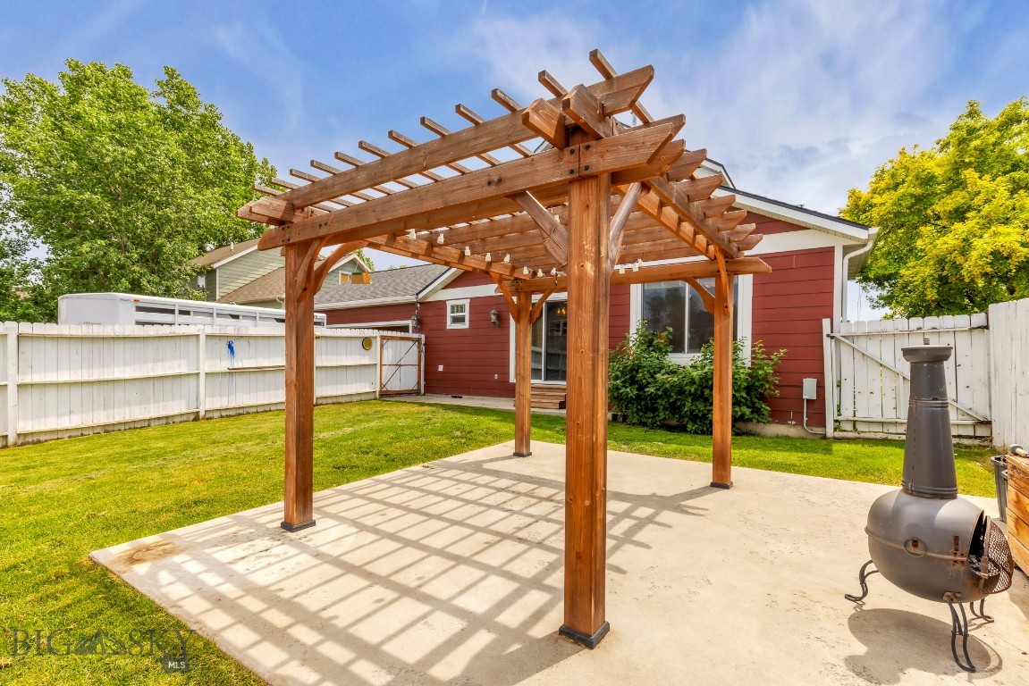 River Rock and Royal Village - Residential