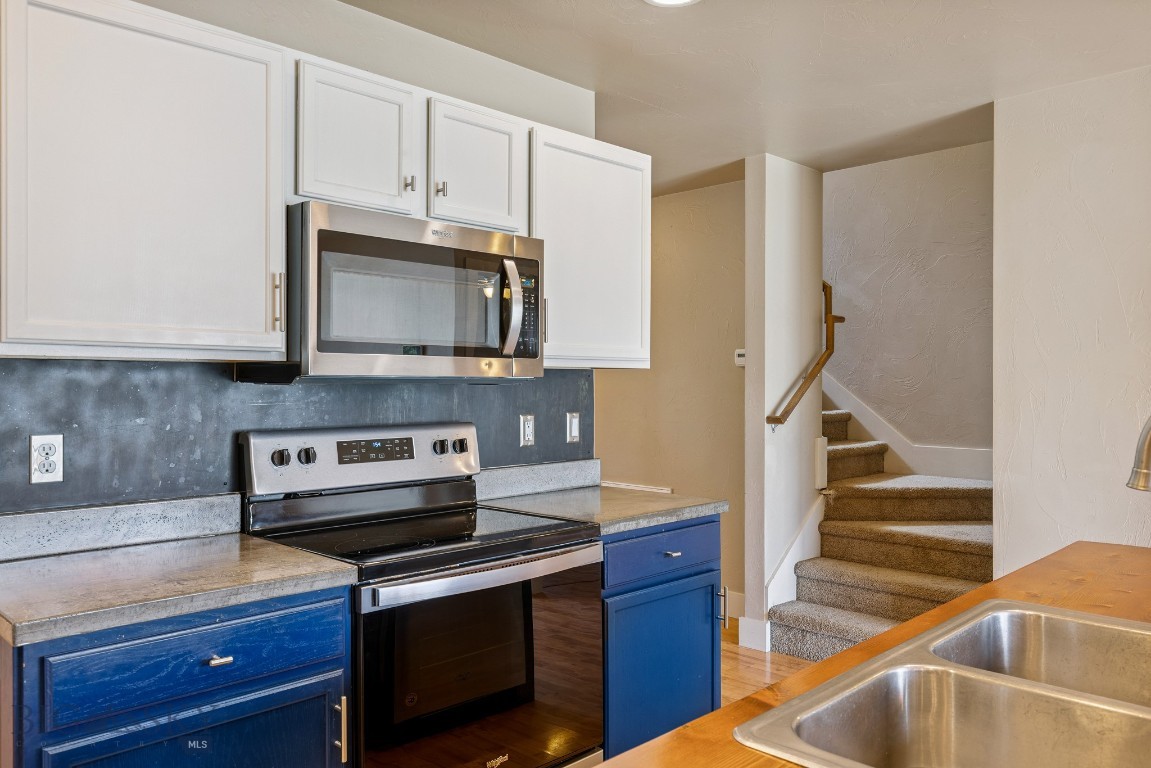 River Rock and Royal Village - Residential