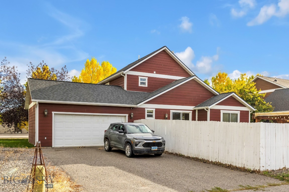 River Rock and Royal Village - Residential