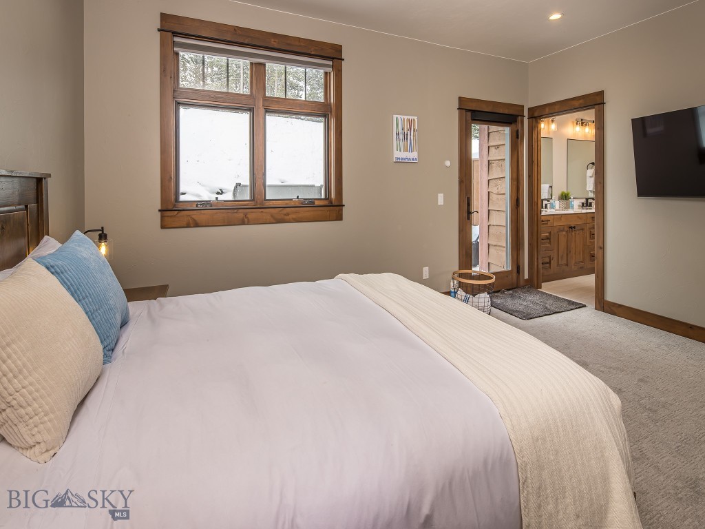 Alpenglow Condo - Residential