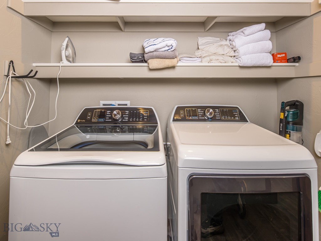 Alpenglow Condo - Residential