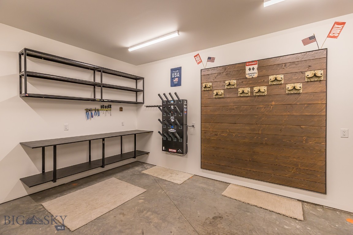 Alpenglow Condo - Residential