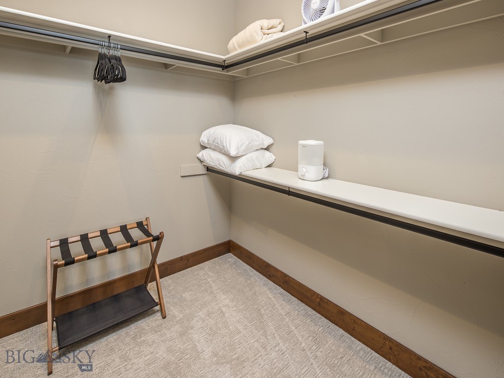 Alpenglow Condo - Residential