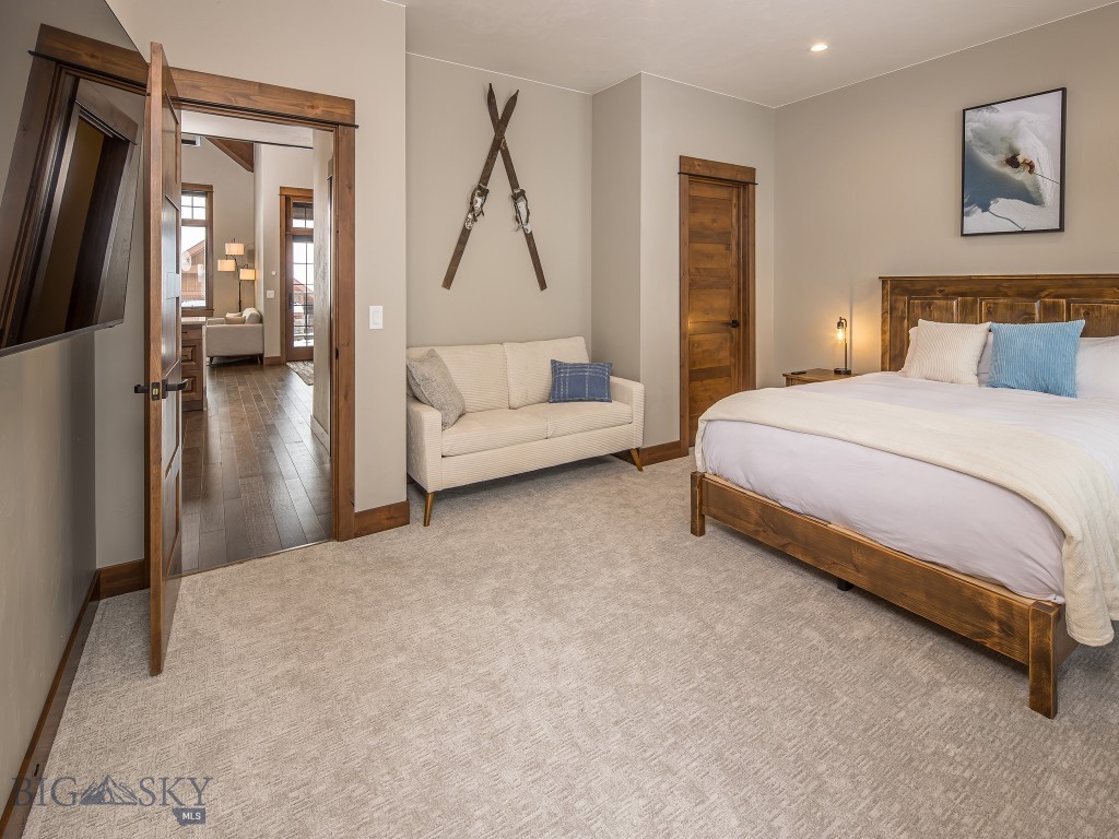 Alpenglow Condo - Residential