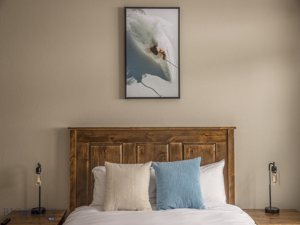 Alpenglow Condo - Residential