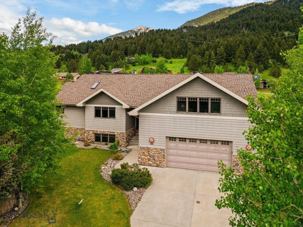 2085 Spotted Elk Road