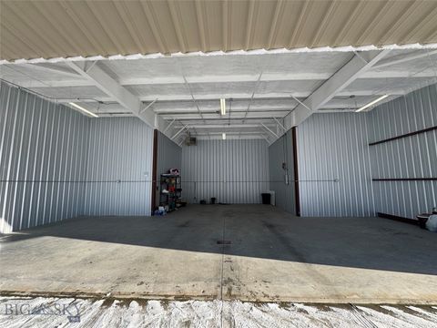 Photo of 277 VW1 Hangar, Belgrade, MT 59714 (MLS # 407355)