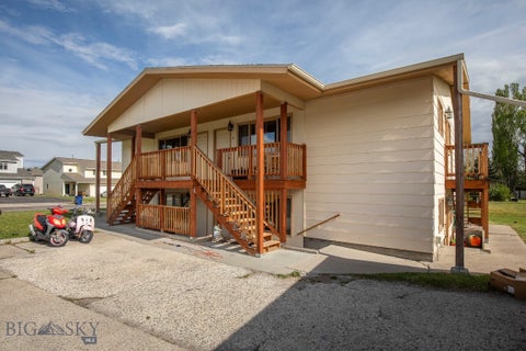 Photo of 3811 Ravalli ST, Bozeman, MT 59718 (MLS # 408906)