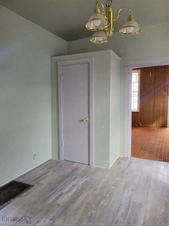 Butte, Montana 59701, United States, 2 Bedrooms Bedrooms, ,1 BathroomBathrooms,Residential,Pending,61276