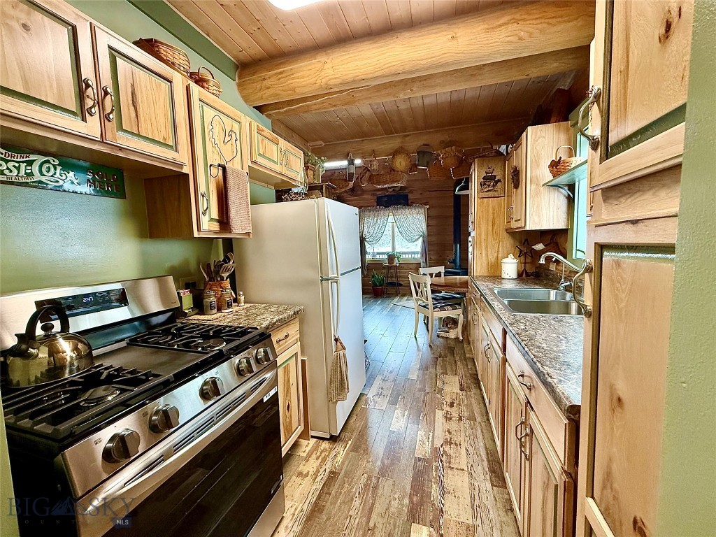 Ponderosa Pines - Residential