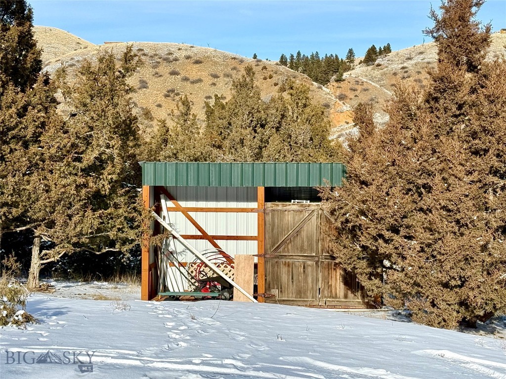 Ponderosa Pines - Residential