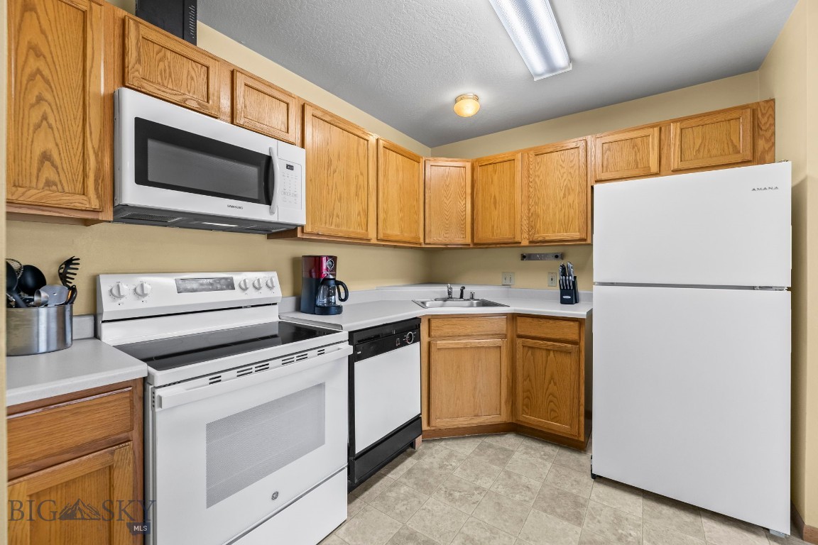 Cedar Creek Condo - Residential