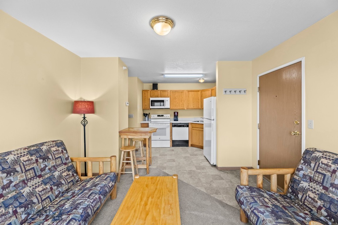 Cedar Creek Condo - Residential