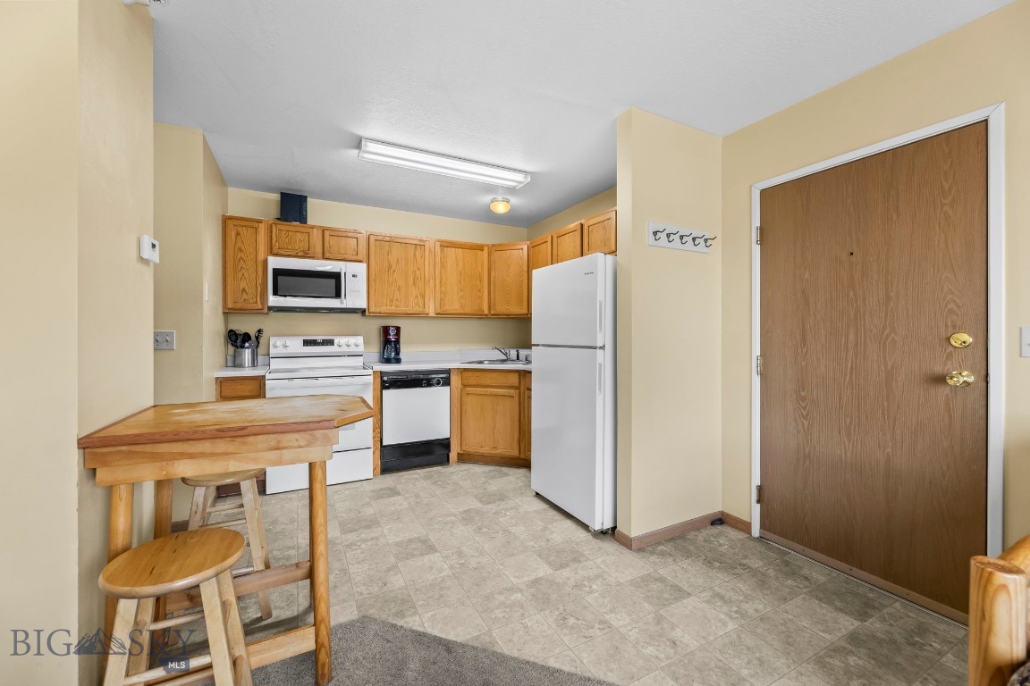 Cedar Creek Condo - Residential