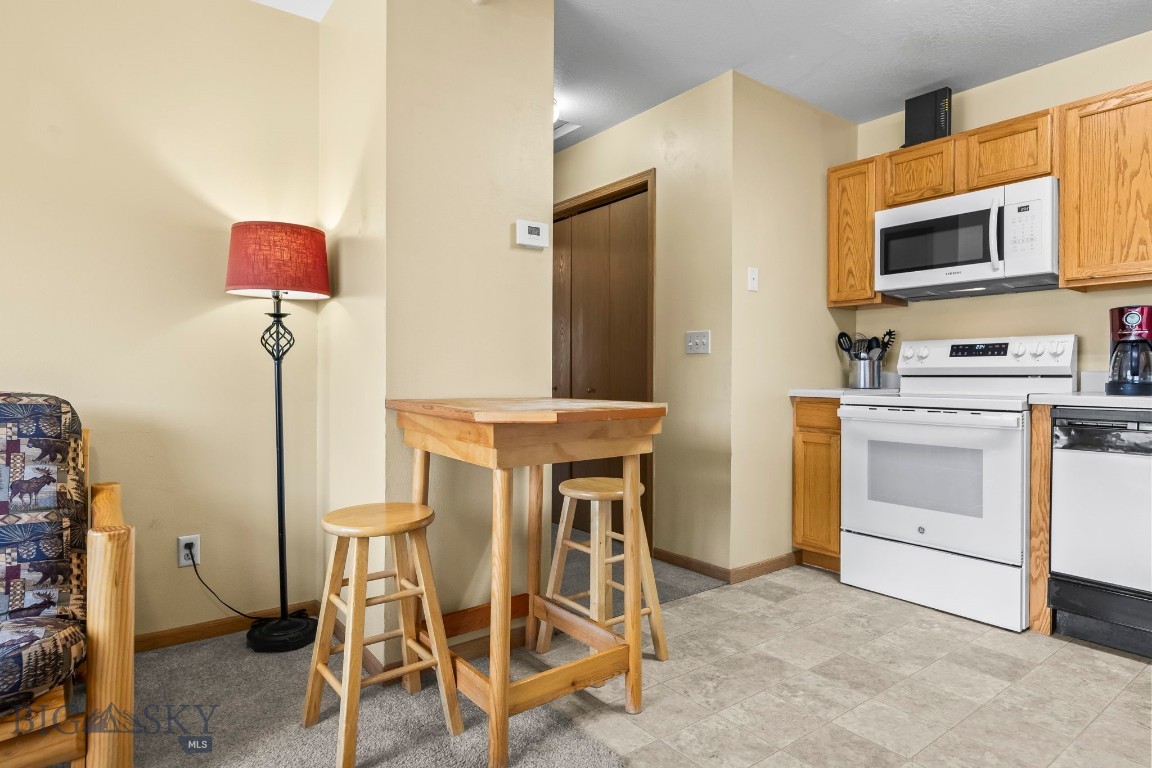 Cedar Creek Condo - Residential