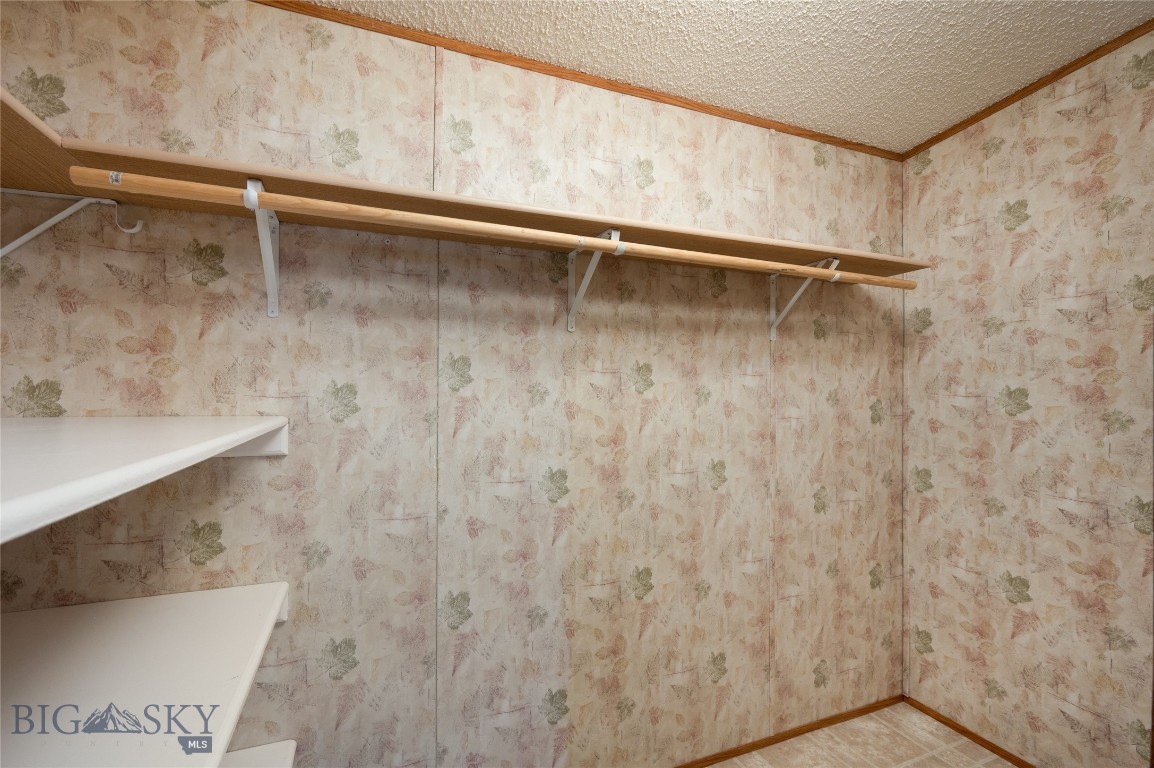 Broken 7 - Residential