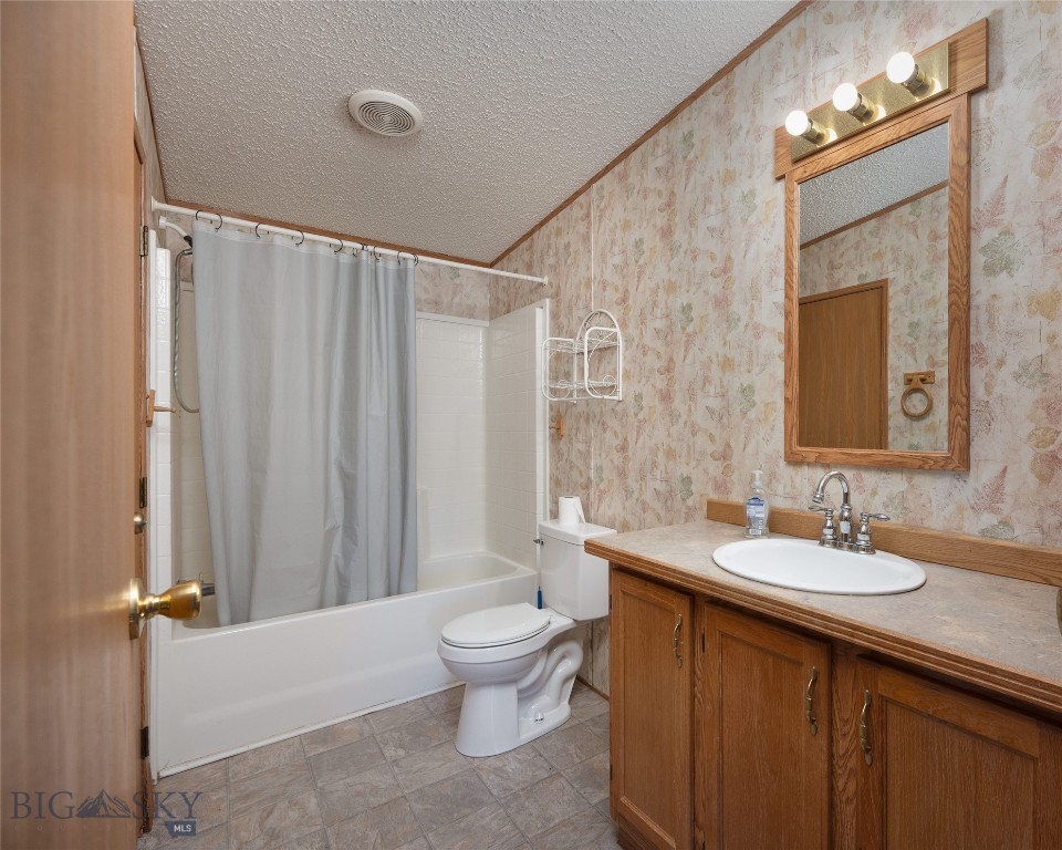 Broken 7 - Residential