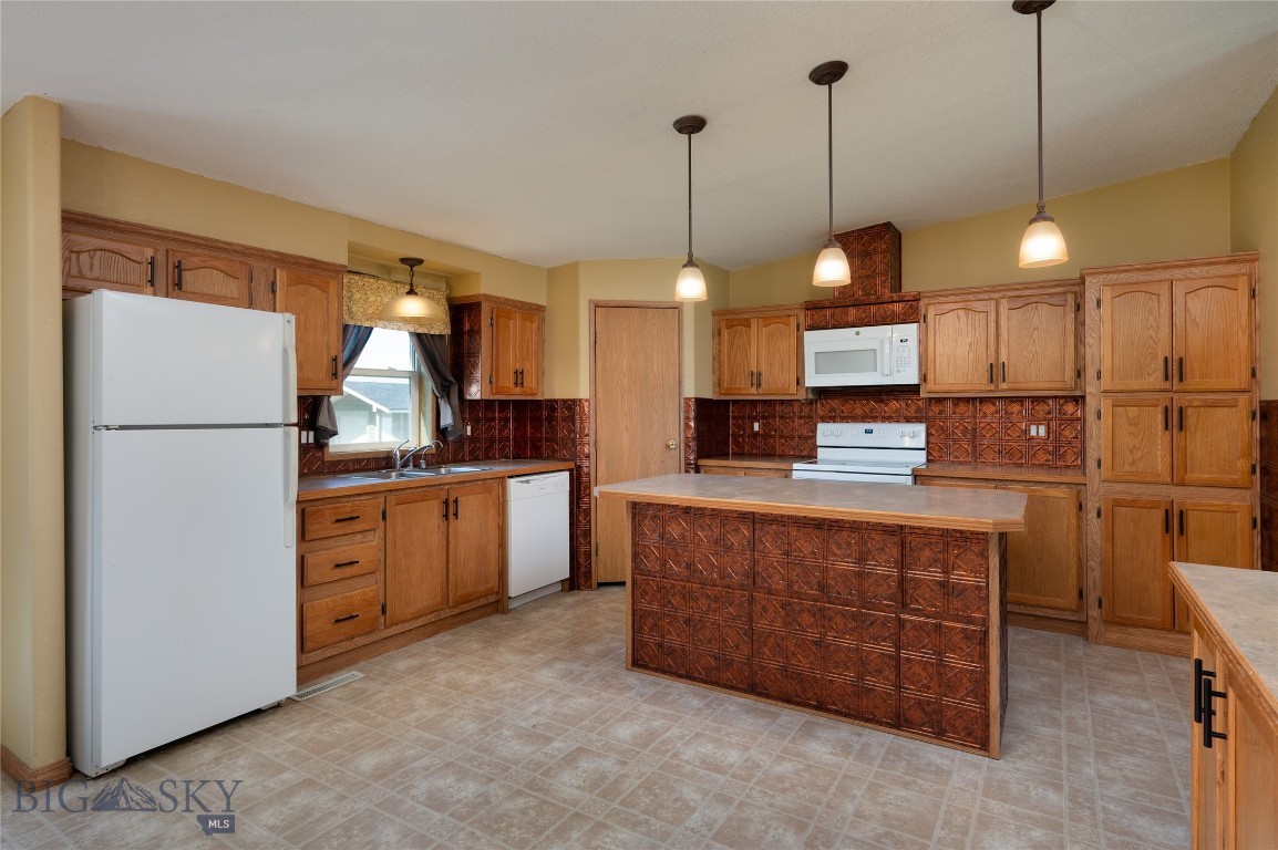 Broken 7 - Residential