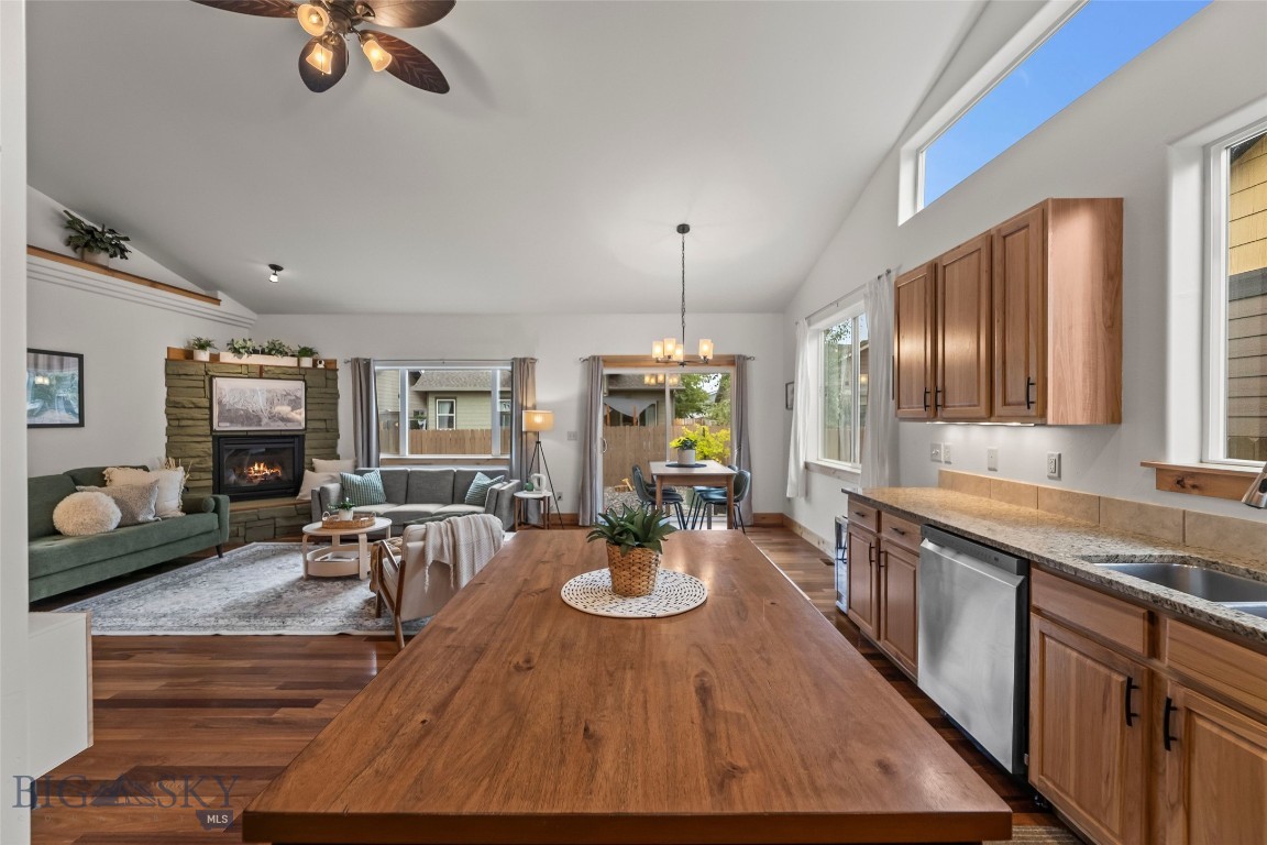 Oak Springs - Residential