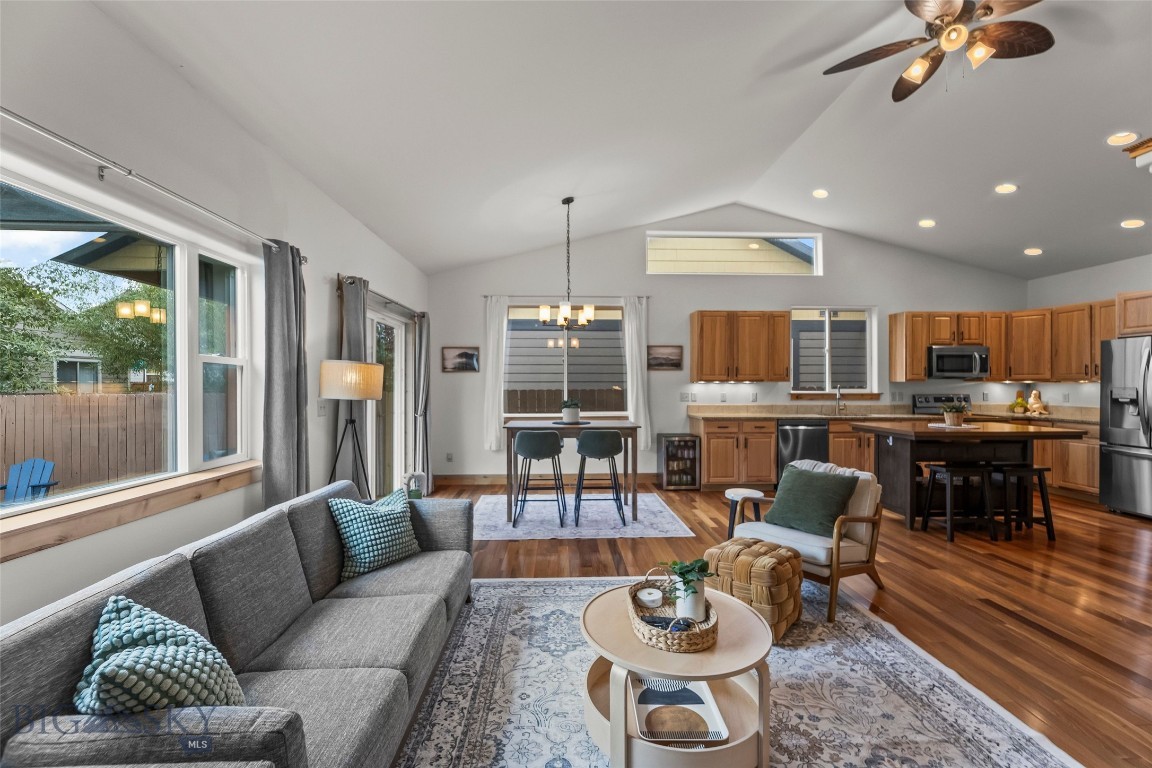 Oak Springs - Residential
