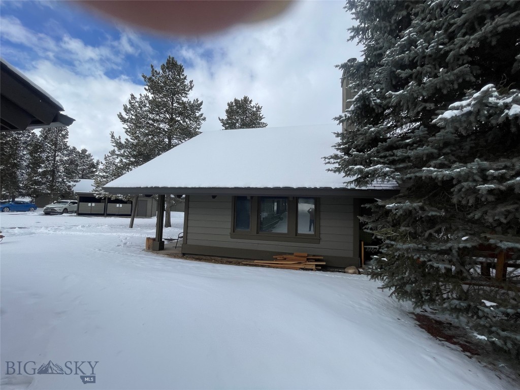 Yellowstone Condos - Residential