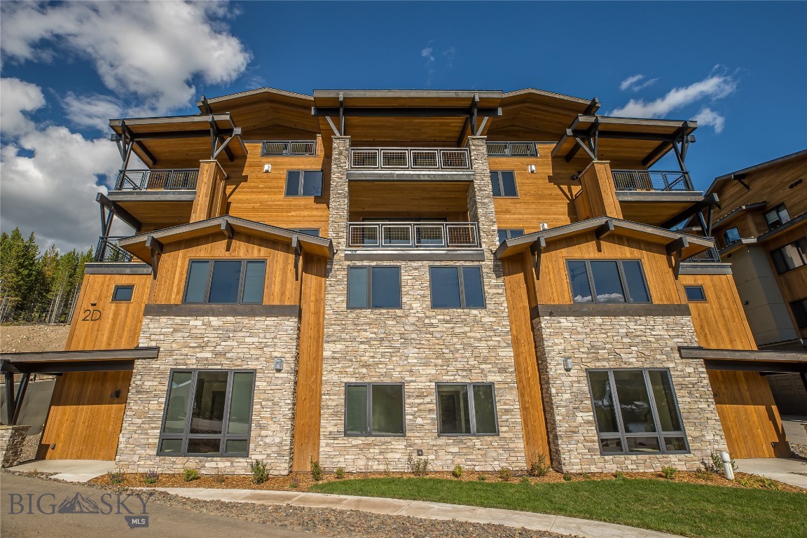 Mountain Lake Condos - Residential