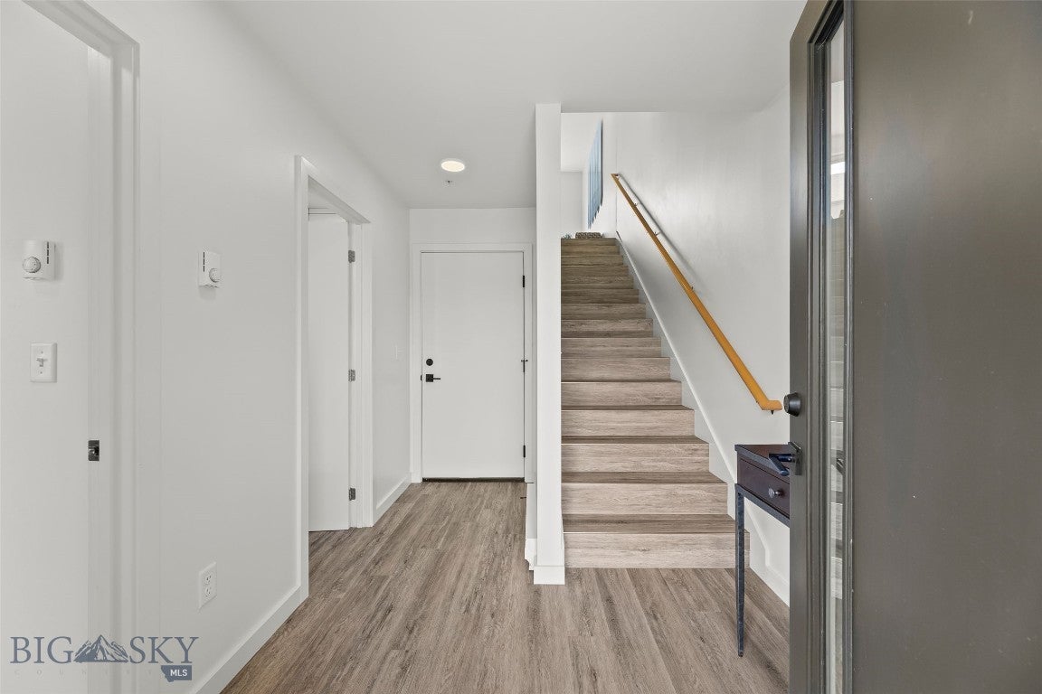 544 Enterprise Boulevard 9
