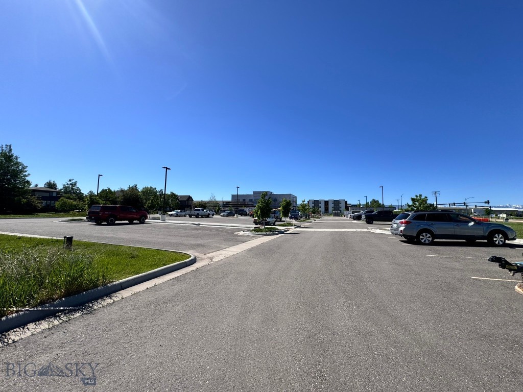 Valley West - Land