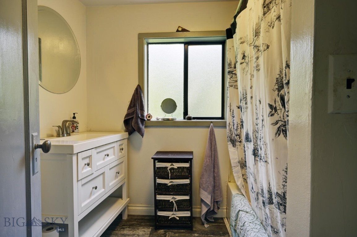 Basin, Montana 59631, United States, 2 Bedrooms Bedrooms, ,1 BathroomBathrooms,Residential,Active,69200