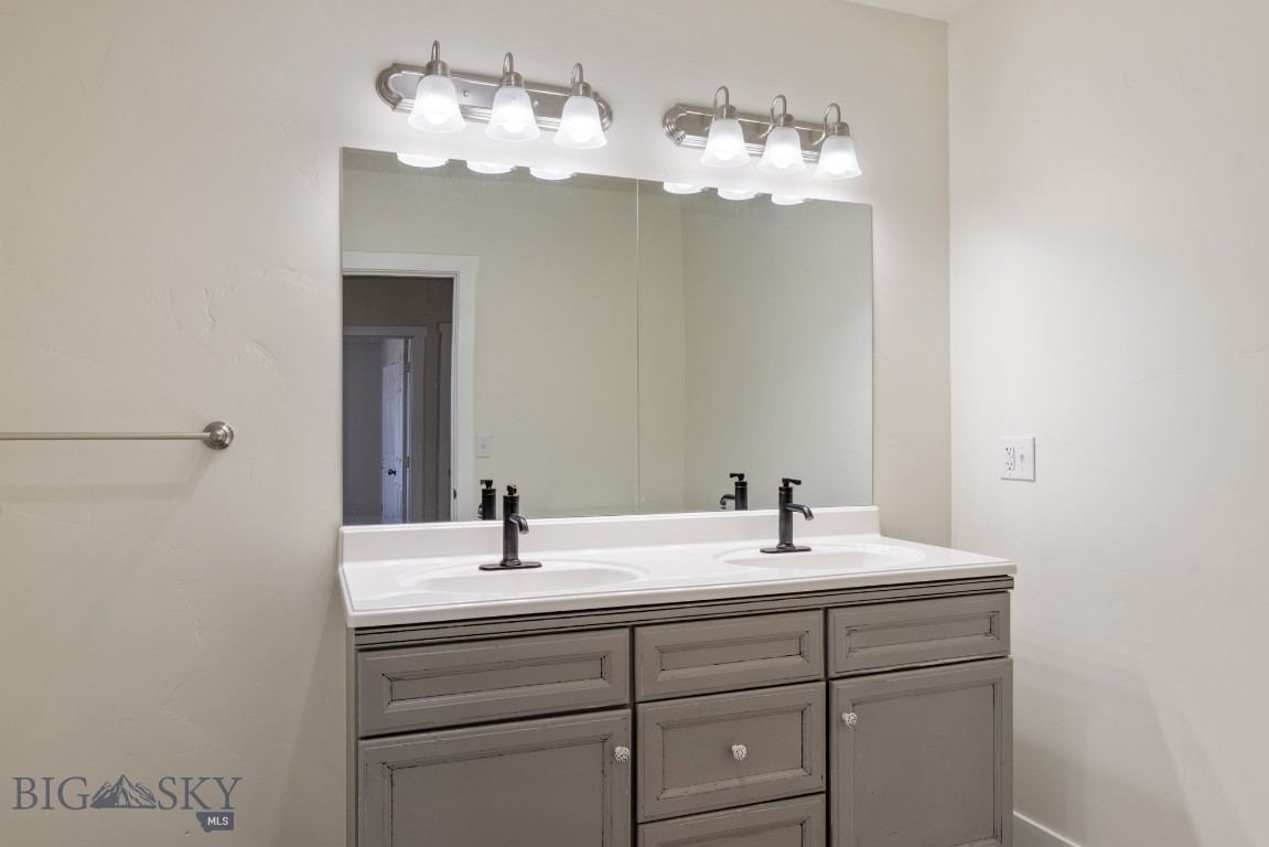 Ponderosa Pines - Residential