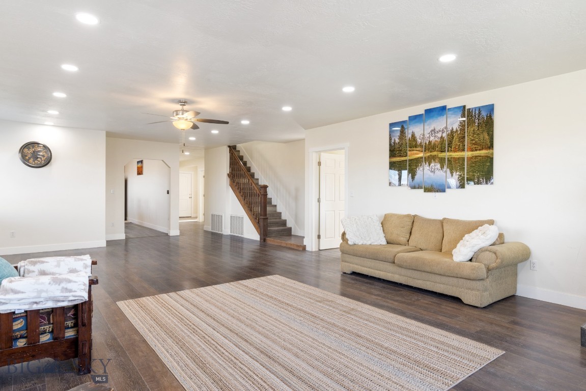 Ponderosa Pines - Residential