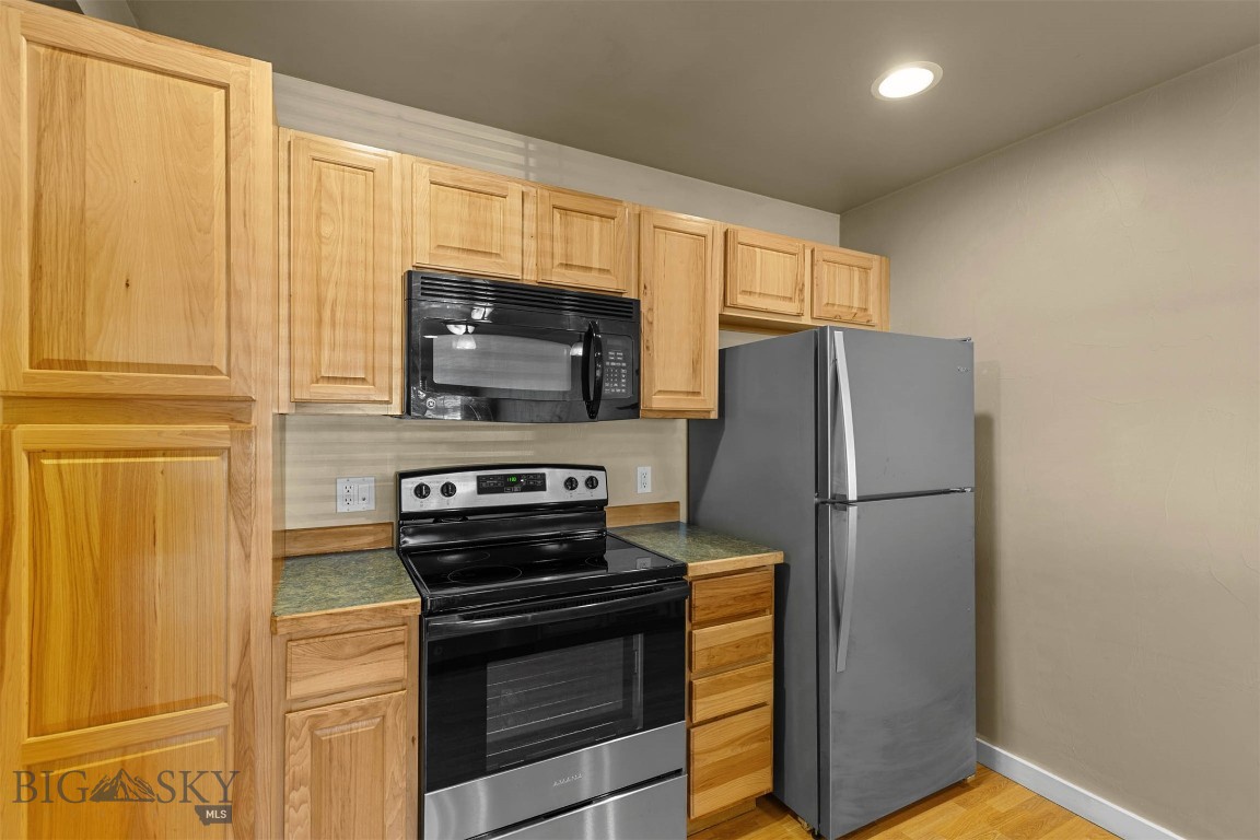 Falcon Hollow - Residential