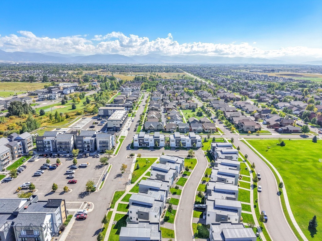 Bozeman, Montana 59718, United States, 3 Bedrooms Bedrooms, ,3 BathroomsBathrooms,Residential,Active,215114